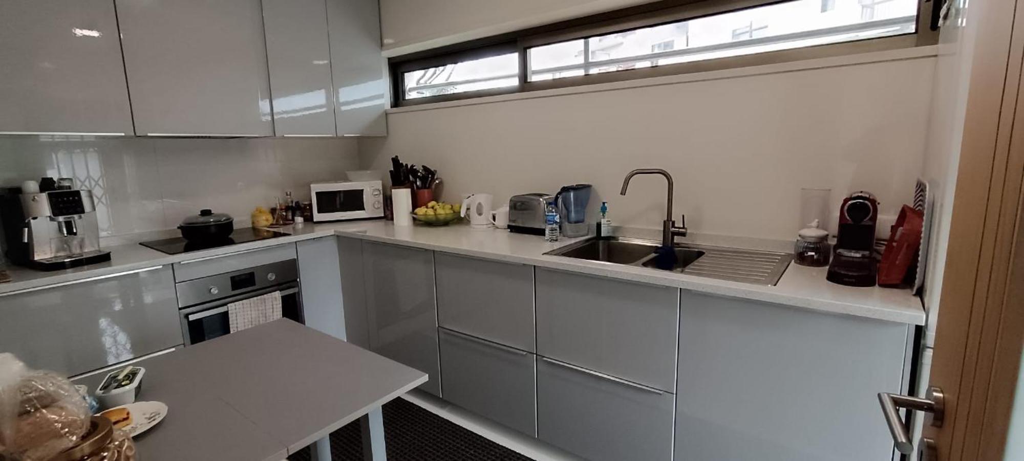 Private Bathroom Room Shared Kitchen Porto Buitenkant foto